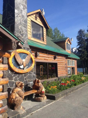 Гостиница Summit Lake Lodge  Муз Пасс